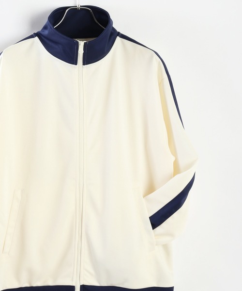 WESTSEA(ウエストシー)の「長袖 ライントラックジャケット(ジャージ・レディース・ブラック/ナチュラル/グリーン/ワイン/オレンジ/ベージュ系その他/ネイビー/イエロー/ベージュ系その他2/サックスブルー/ブルー・L/M)」の4枚目の写真