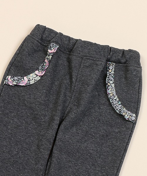 sense of wonder（センスオブワンダー）の「リバティファブリックフリル長パンツ（スウェットパンツ・キッズ・ネイビー/チャコール・80ｃｍ/90cm/120cm/100cm/110cm）」の4枚目の写真