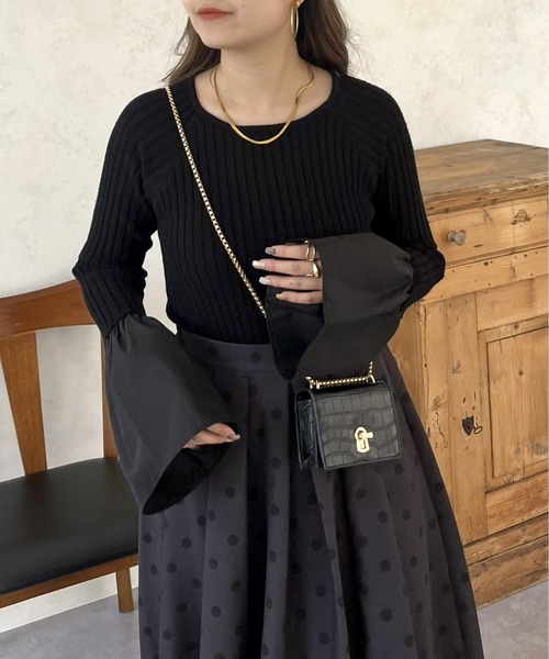 prose verse（プロズヴェール）の「フレアスリーブボートネックリブニット（ニット/セーター・レディース・ネイビー/グレー/ブラック/アイボリー・MEDIUM）」の13枚目の写真