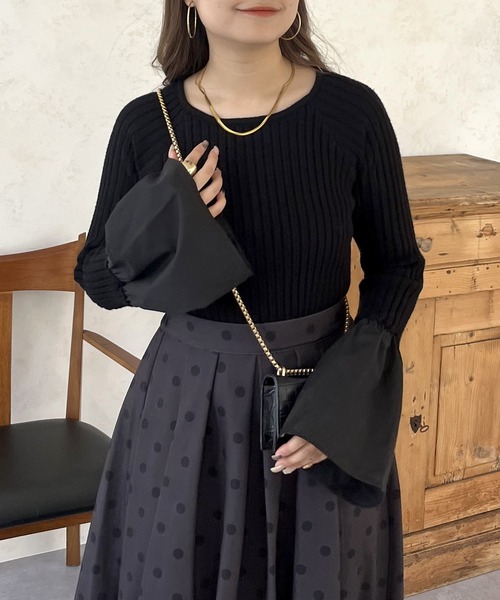 prose verse（プロズヴェール）の「フレアスリーブボートネックリブニット（ニット/セーター・レディース・ネイビー/グレー/ブラック/アイボリー・MEDIUM）」の15枚目の写真