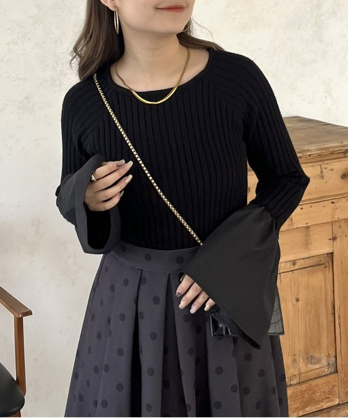 prose verse（プロズヴェール）の「フレアスリーブボートネックリブニット（ニット/セーター・レディース・ネイビー/グレー/ブラック/アイボリー・MEDIUM）」の18枚目の写真