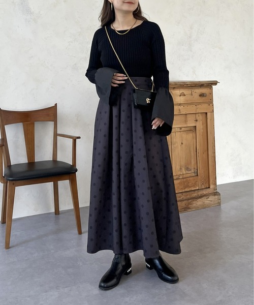 prose verse（プロズヴェール）の「フレアスリーブボートネックリブニット（ニット/セーター・レディース・ネイビー/グレー/ブラック/アイボリー・MEDIUM）」の19枚目の写真