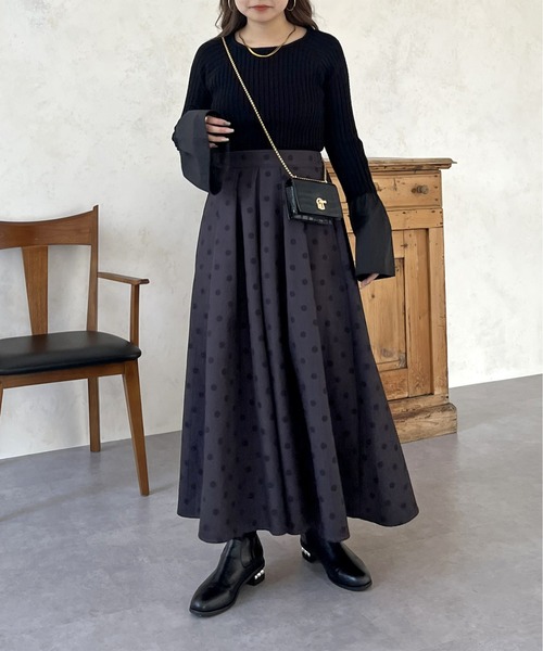 prose verse（プロズヴェール）の「フレアスリーブボートネックリブニット（ニット/セーター・レディース・ネイビー/グレー/ブラック/アイボリー・MEDIUM）」の20枚目の写真