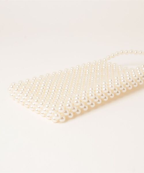 ketty（ケティ）の「パールスマホショルダーポーチ（ショルダーバッグ・レディース・オフホワイト・FREE）」の13枚目の写真