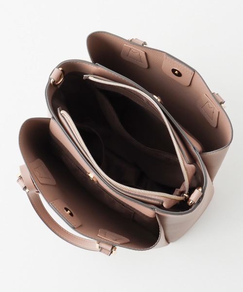 Honeys(ハニーズ)の「軽量両あおりハンドバッグ(ハンドバッグ・レディース・ライトベージュ/ブルーグレー/アイボリー/ブラック/スモークピンク/グレー/ブラウン・FREE)」の21枚目の写真