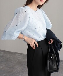 ハート刺繍袖ボリュームブラウス