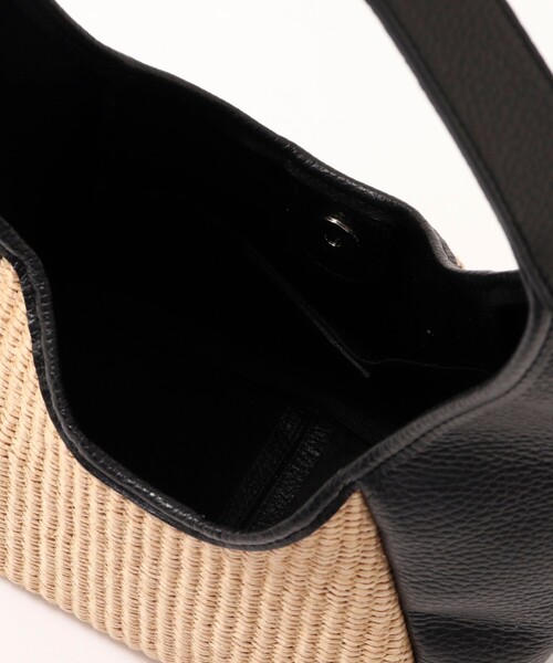 marco masi（マルコマージ）の「【MARCO MASI/ マルコマージ】レザー×ラフィア調ワンハンドルトートバッグ（トートバッグ・レディース・ホワイト/ブラック・FREE）」の20枚目の写真