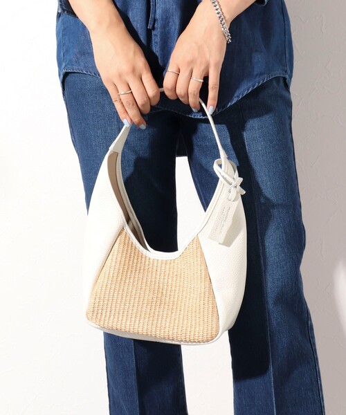 marco masi（マルコマージ）の「【MARCO MASI/ マルコマージ】レザー×ラフィア調ワンハンドルトートバッグ（トートバッグ・レディース・ホワイト/ブラック・FREE）」の13枚目の写真