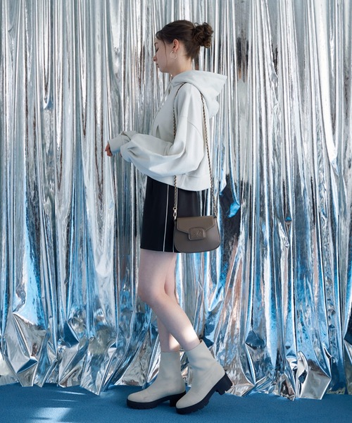 archives(アルシーヴ)の「ラメ裏毛パーカー(パーカー・レディース・ブラック/オフホワイト/グレー・MEDIUM)」の10枚目の写真