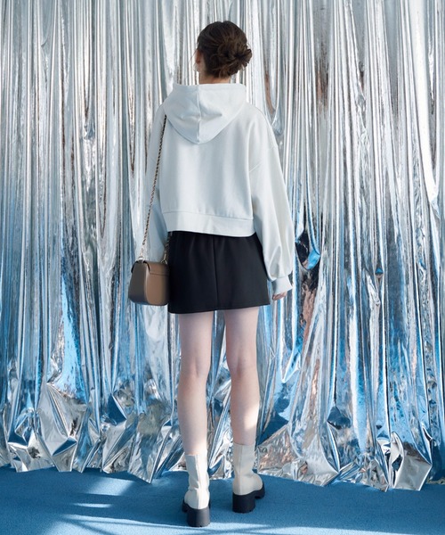 archives(アルシーヴ)の「ラメ裏毛パーカー(パーカー・レディース・ブラック/オフホワイト/グレー・MEDIUM)」の11枚目の写真