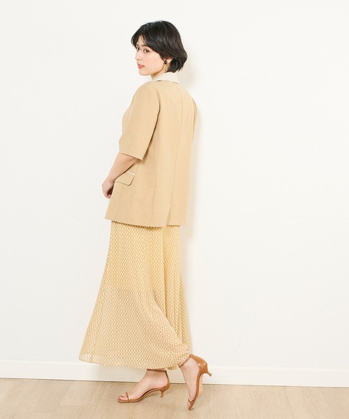 INED CLARO（イネドクラロ）の「リフラクスハーフスリーブジャケット（テーラードジャケット・レディース・キャメル/チャコールグレー・フリー）」の6枚目の写真