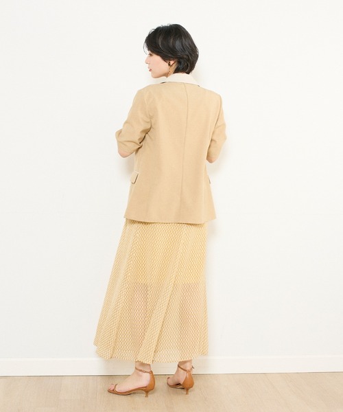 INED CLARO（イネドクラロ）の「リフラクスハーフスリーブジャケット（テーラードジャケット・レディース・キャメル/チャコールグレー・フリー）」の8枚目の写真