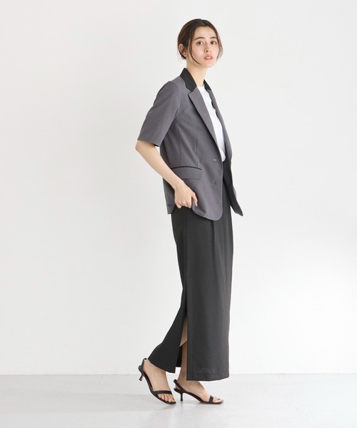 INED CLARO（イネドクラロ）の「リフラクスハーフスリーブジャケット（テーラードジャケット・レディース・キャメル/チャコールグレー・フリー）」の17枚目の写真