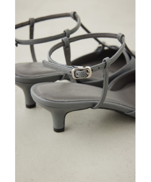 AZUL by moussy（アズールバイマウジー）の「インステップストラップサンダル（サンダル・レディース・グレー/ブラック・SMALL/MEDIUM/LARGE）」の17枚目の写真
