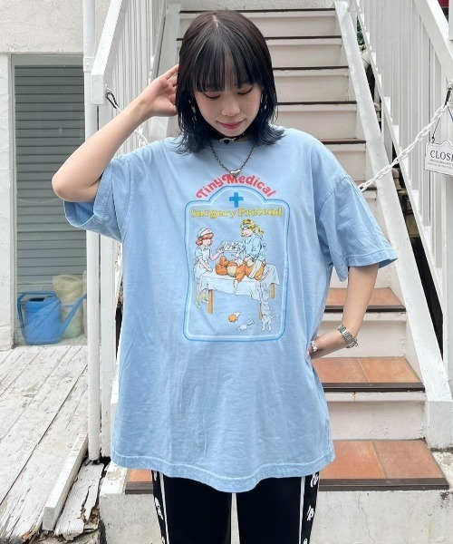 Candy Stripper（キャンディストリッパー）の「TINY MEDICAL BIG Tシャツ（Tシャツ/カットソー・レディース・オフホワイト/ライトブルー/ブラック/ピンク・2）」の5枚目の写真