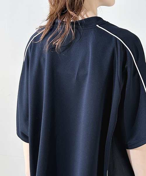 Java(ジャバ)の「《Javaジャバコラボ》シンプルなのに格上げ。ライン入り胸刺繍サッカーTシャツ(Tシャツ/カットソー・レディース・ブラック/グレイッシュベージュ/ネイビー・MEDIUM/LARGE/X-LARGE)」の5枚目の写真