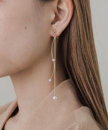 SMELLY | パールメタルバーコンビイヤリング(イヤリング)