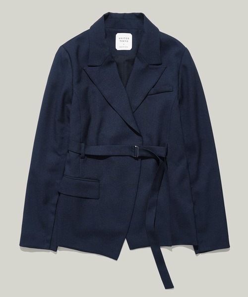 UNITED TOKYO（ユナイテッドトウキョウ）の「ファンクションリネンライクダブルジャケット｜セットアップ可/防シワ/吸水速乾/接触冷感/UVカット（セットアップ・レディース・ベージュ/ネイビー・1/2）」の2枚目の写真