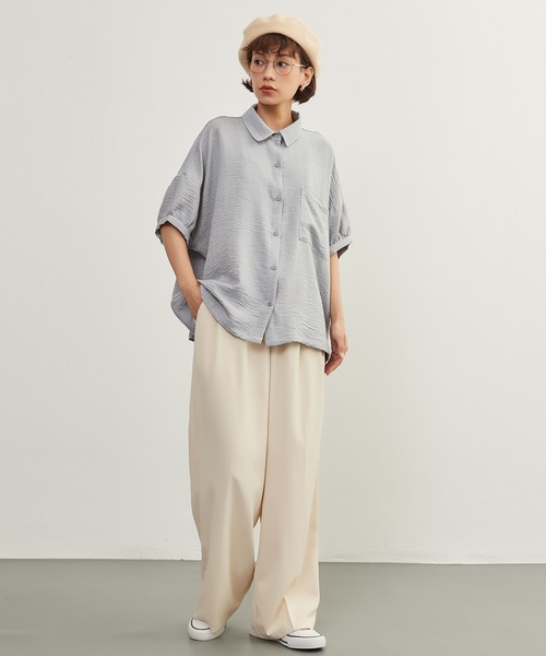 On One's Own(オンワンズオン)の「On One's Own ルーズフィットゆるふわ半袖シャツ(シャツ/ブラウス・レディース・グレー/ブルー/ピンク・FREE)」の5枚目の写真