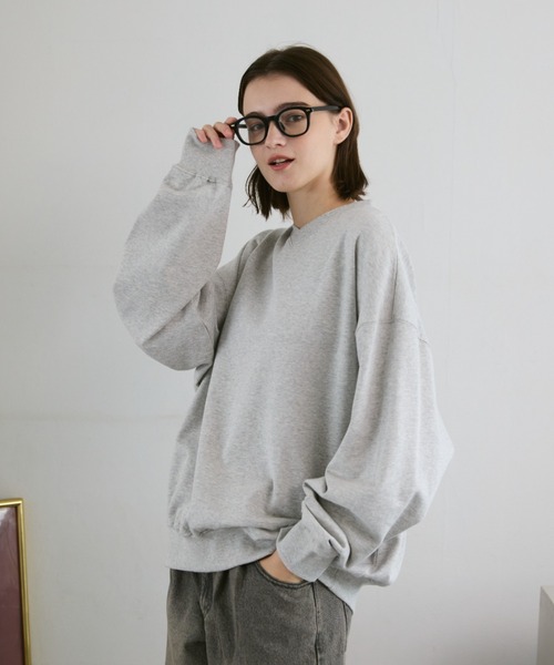 flaner(フラネ)の「Loose V neck sweat / ルーズVネックスウェット(スウェット・レディース・グレー/ブラック/ブルー・LARGE/MEDIUM/SMALL)」の18枚目の写真