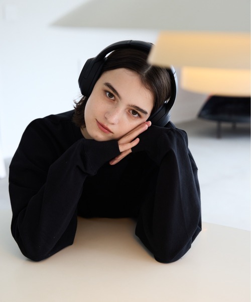 flaner(フラネ)の「Loose V neck sweat / ルーズVネックスウェット(スウェット・レディース・グレー/ブラック/ブルー・LARGE/MEDIUM/SMALL)」の10枚目の写真