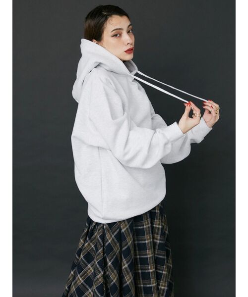 EVRIS（エヴリス）の「バックロゴBIGフーディー（パーカー・レディース・ホワイト/ブラウン/グレー/レッド/ブラック・FREE）」の15枚目の写真