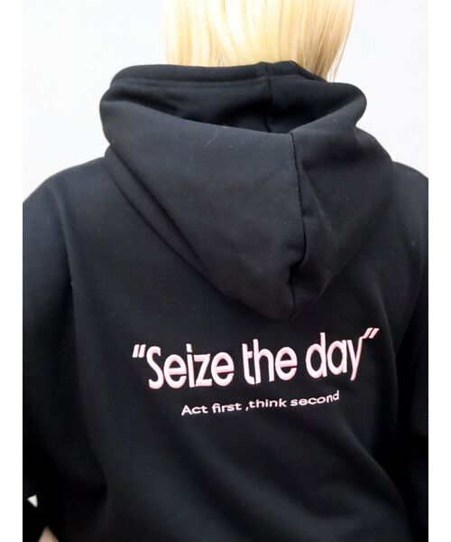 EVRIS（エヴリス）の「バックロゴBIGフーディー（パーカー・レディース・ホワイト/ブラウン/グレー/レッド/ブラック・FREE）」の19枚目の写真