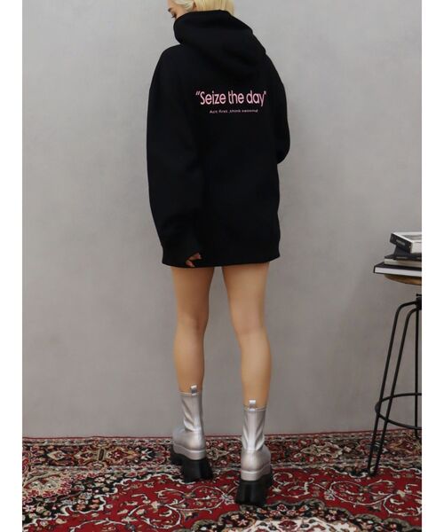 EVRIS（エヴリス）の「バックロゴBIGフーディー（パーカー・レディース・ホワイト/ブラウン/グレー/レッド/ブラック・FREE）」の7枚目の写真