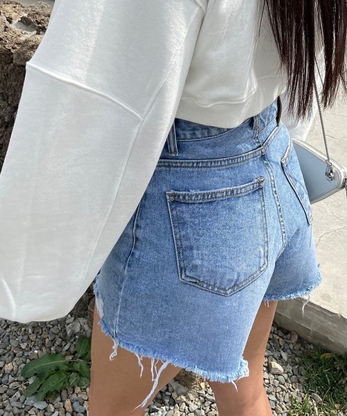 LYEON（リヨン）の「アシメウエストデニムショートパンツ（デニムパンツ・レディース・ブルー・LARGE/MEDIUM/SMALL）」の10枚目の写真