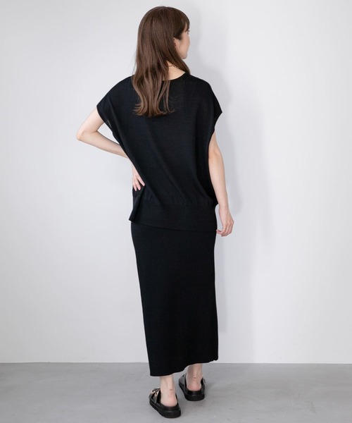 URBAN RESEARCH Sonny Label（アーバンリサーチサニーレーベル）の「『WEB限定』『洗濯可』フレンチトップス×スカートニットSET（ワンピース・レディース・グレー/ブラック/ベージュ・FREE）」の20枚目の写真
