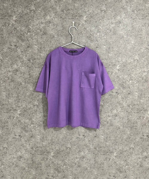 THE CASUAL(カジュアル)の「ピグメント オーバーサイズ ポケット Tシャツ(Tシャツ/カットソー・キッズ・グリーン/チャコール/ネイビー/ブラック/パープル/ベージュ・110cm/130cm/140cm/150cm/160cm/120cm)」の6枚目の写真