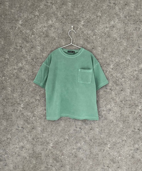 THE CASUAL(カジュアル)の「ピグメント オーバーサイズ ポケット Tシャツ(Tシャツ/カットソー・キッズ・グリーン/チャコール/ネイビー/ブラック/パープル/ベージュ・110cm/130cm/140cm/150cm/160cm/120cm)」の4枚目の写真