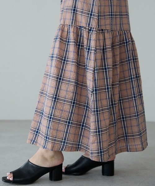 PREFERIR（プレフェリール）の「チェック ダブルストラップ ティアード キャミワンピース（ワンピース・レディース・ブラウン/ネイビー・MEDIUM/LARGE）」の15枚目の写真