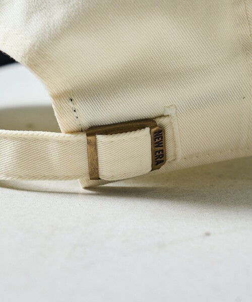 FREAK'S STORE(フリークスストア)の「New Era/ニューエラ 9TWENTY 2-tone/ナイントゥエンティー ツートーン ニューエラ/キャップ(キャップ・レディース・グリーン/キャメル/ブラック・ONE SIZE)」の8枚目の写真