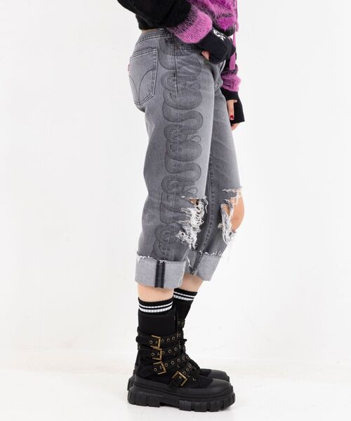 HYSTERIC GLAMOUR(ヒステリックグラマー)の「SNAKE LOOP 8分丈クラッシュデニムパンツ(デニムパンツ・レディース・ライトインディゴブルー/ブラック・25inch/26inch/27inch/28inch)」の12枚目の写真