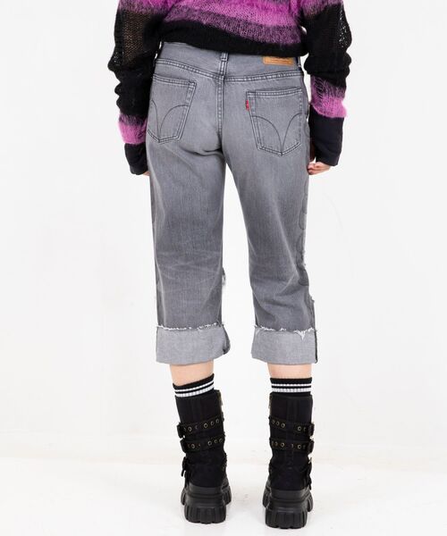 HYSTERIC GLAMOUR(ヒステリックグラマー)の「SNAKE LOOP 8分丈クラッシュデニムパンツ(デニムパンツ・レディース・ライトインディゴブルー/ブラック・25inch/26inch/27inch/28inch)」の13枚目の写真