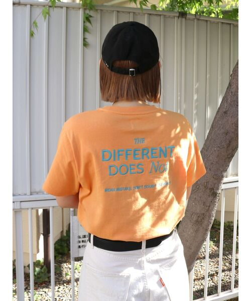 Ungrid（アングリッド）の「カラーエンブロイダリーTee（Tシャツ/カットソー・レディース・イエロー/オフホワイト/チャコールグレー/オレンジ/ピンク・FREE）」の5枚目の写真