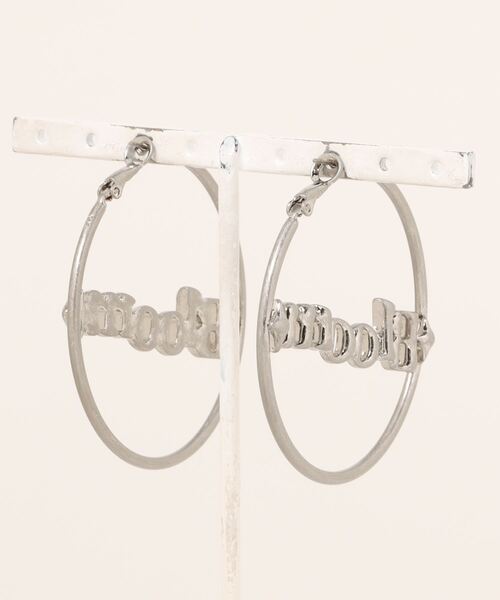 SLY(スライ)の「LOGO HOOP P/EARRING ロゴ フープ ピアス(ピアス(両耳用)・レディース・ゴールド/シルバー・FREE)」の3枚目の写真