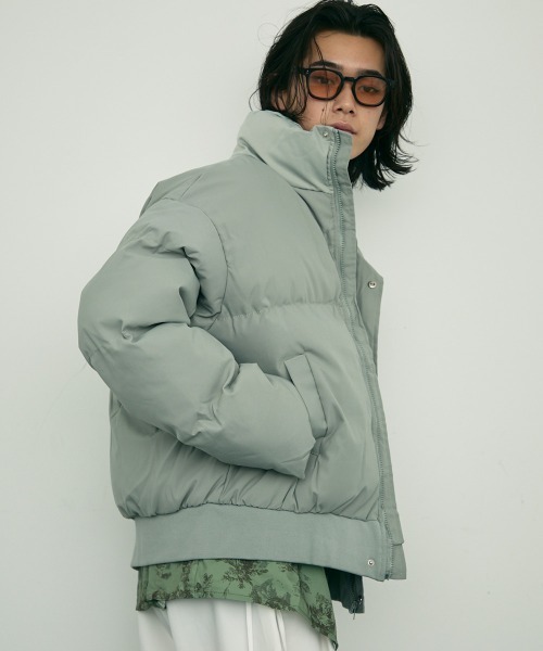 Shoowtime（ショウタイム）の「ショート丈ハイネック中綿パファー