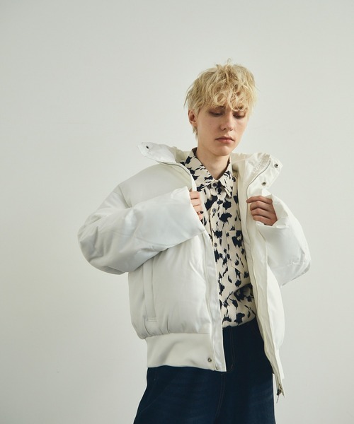 Shoowtime（ショウタイム）の「ショート丈ハイネック中綿パファー