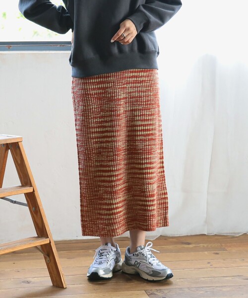 B:MING by BEAMS(ビーミングバイビームス)の「メランジ ニット スカート(スカート・レディース・ブラウン/ネイビー・ONE SIZE)」の10枚目の写真