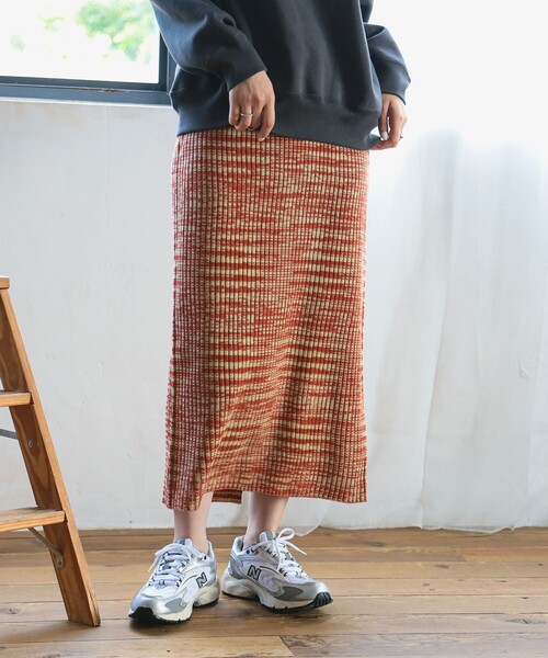 B:MING by BEAMS(ビーミングバイビームス)の「メランジ ニット スカート(スカート・レディース・ブラウン/ネイビー・ONE SIZE)」の11枚目の写真