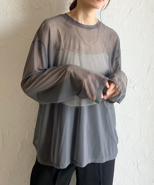 She's Closet（シーズクローゼット）の「ビッグシルエットクルーネック長袖シースルー/シアーロングTシャツ シアーカットソートップス（Tシャツ/カットソー・レディース・グレー/ブラウン/グリーン/ホワイト/ブラック/アイボリー・FREE）」の4枚目の写真