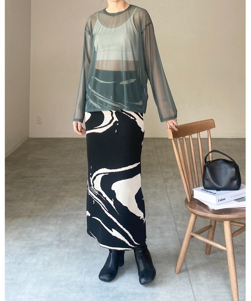 She's Closet（シーズクローゼット）の「ビッグシルエットクルーネック長袖シースルー/シアーロングTシャツ シアーカットソートップス（Tシャツ/カットソー・レディース・グレー/ブラウン/グリーン/ホワイト/ブラック/アイボリー・FREE）」の22枚目の写真