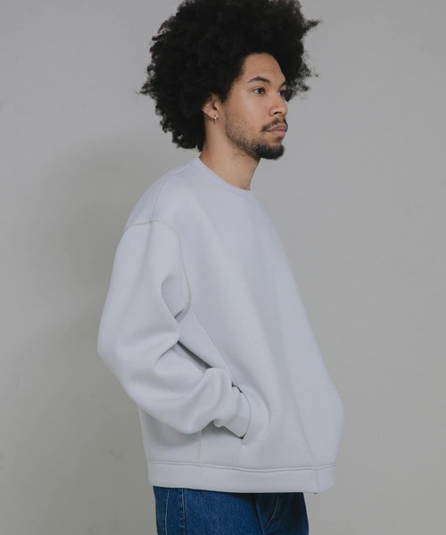 URBAN RESEARCH Sonny Label(アーバンリサーチサニーレーベル)の「ダンボールニットクルーネックプルオーバー(Tシャツ/カットソー・メンズ・ライトカーキ/チャコールグレー/グレー系その他・MEDIUM/LARGE/X-LARGE)」の18枚目の写真