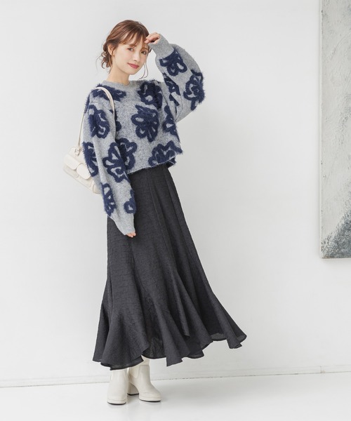 mysty woman（ミスティウーマン）の「フェザーフラワージャガードニットプルオーバー　142901（ニット/セーター・レディース・ライトグレー/アイボリー/グレー/ブルー/グリーン/チャコールグレー・FREE）」の12枚目の写真