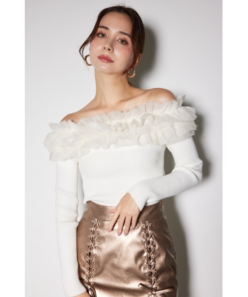 rienda（リエンダ）の「チュールフリルオフショルニットトップス（ニット/セーター・レディース・ホワイト/ピンク/ブラック/ライトベージュ・FREE）」の5枚目の写真