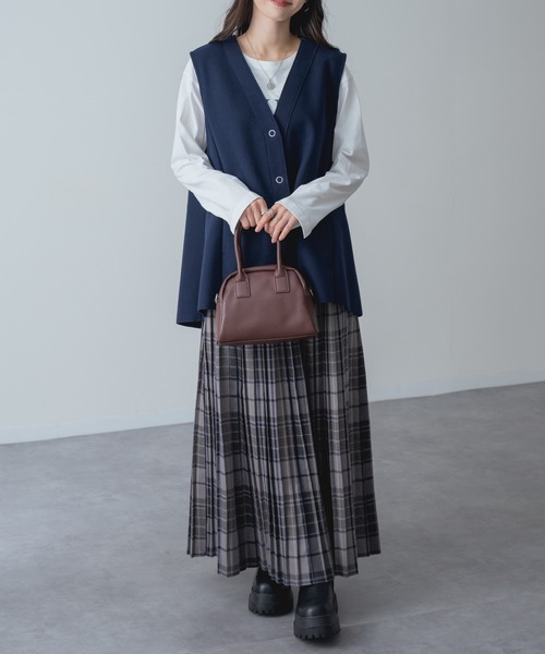 refinedworks(リファインドワークス)の「【refinedworks】オリジナルの 起毛チェックプリーツスカート(スカート・レディース・レッド/ブラック/ブルー/オリーブ×ブラック/イエロー/ボルドー・FREE)」の10枚目の写真