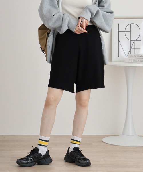 FUNALIVE(ファンアライブ)の「laulea ニット脇ポケット付 ゆったりハーフパンツ(その他パンツ・レディース・アイボリー/ダークブラウン/ブラック・M)」の2枚目の写真