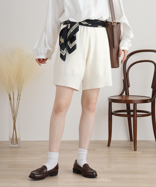 FUNALIVE(ファンアライブ)の「laulea ニット脇ポケット付 ゆったりハーフパンツ(その他パンツ・レディース・アイボリー/ダークブラウン/ブラック・M)」の21枚目の写真